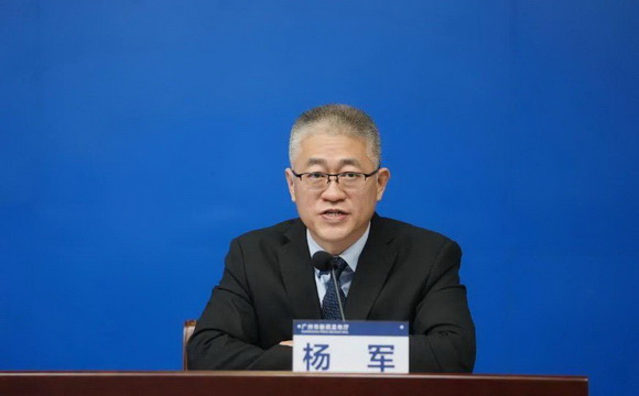 腾博会官网集团：保障抗疫药品24小时生产，四家连锁药店全力保供